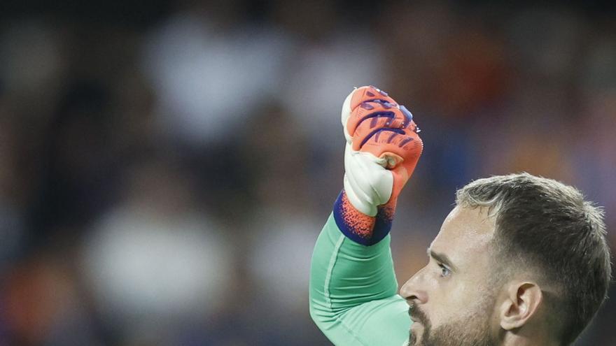 Aarón Escandell se pone en modo derbi: "Desde ya, hay que estar con el cuchillo entre los dientes"