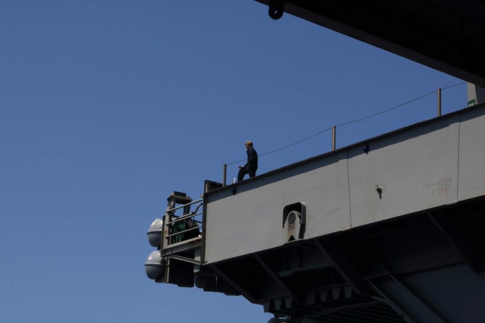 Visita al portaaviones 'USS Abraham Lincoln', de visita en Palma