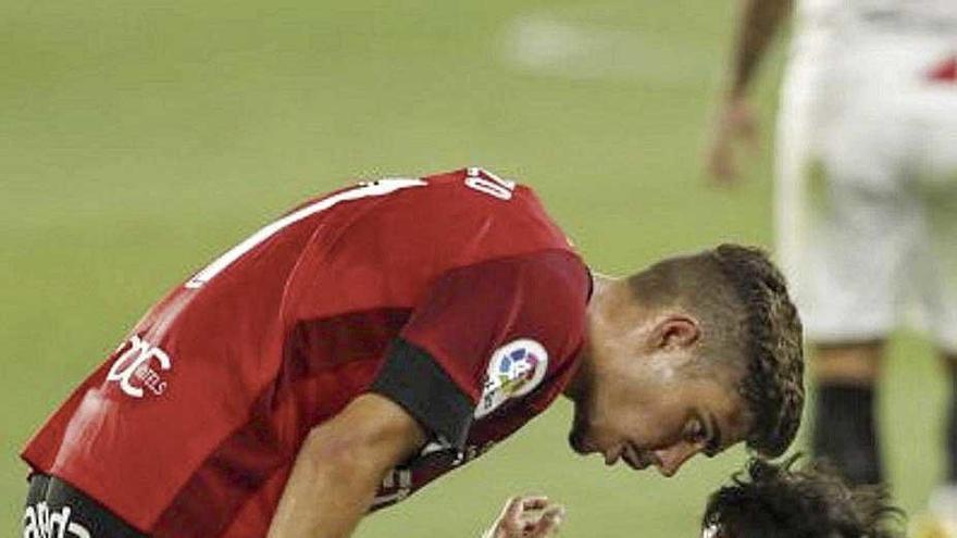 La cruz: Alejandro Pozo provocó el penalti y erró en el segundo gol