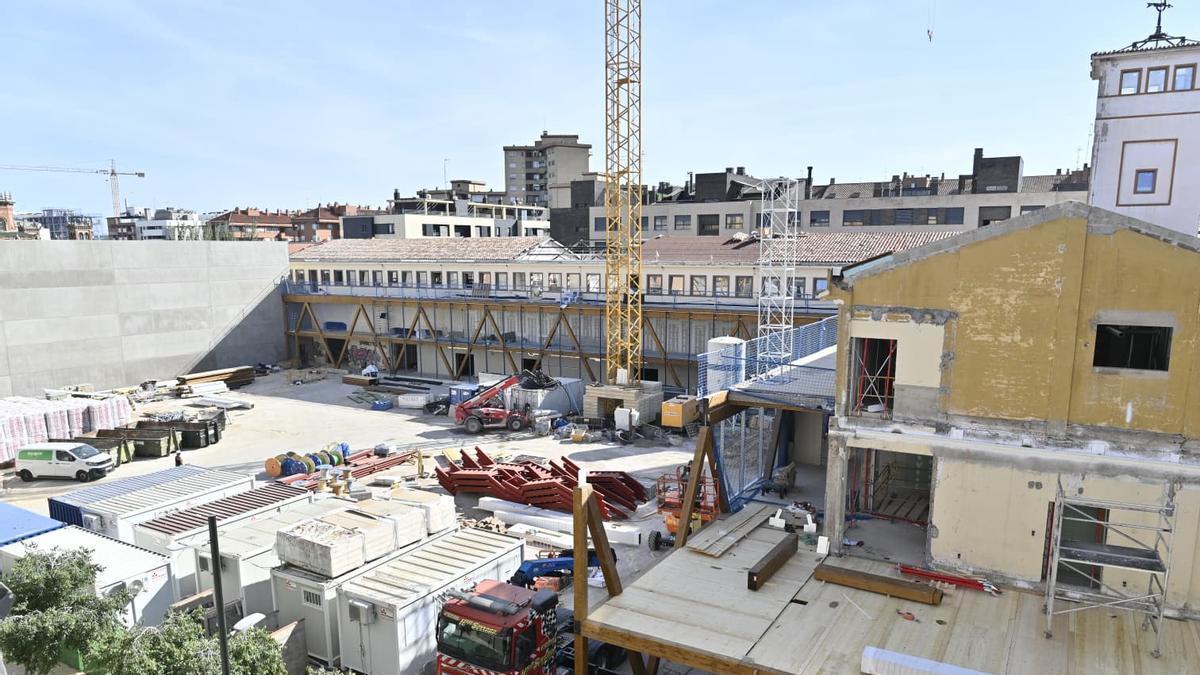 Así avanzan las obras en la antigua fábrica de Giesa en Zaragoza
