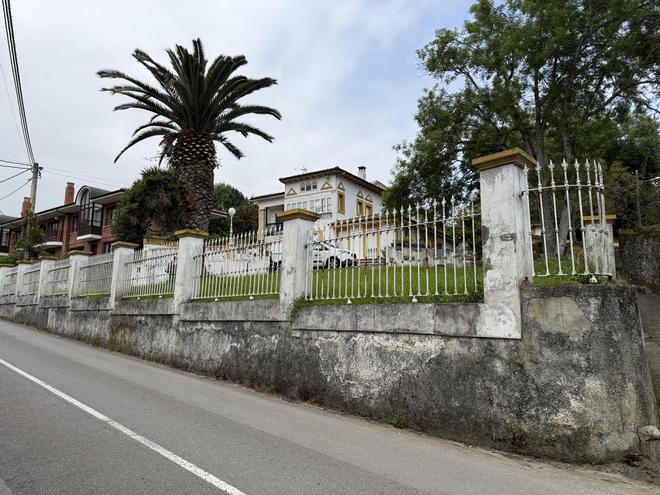 Encuentran muerto en su casa de Celoriu a José María Úrculo, hermano del conocido pintor Eduardo Úrculo