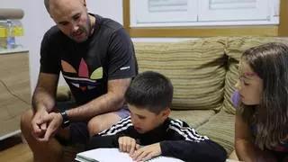 El reto de volver al cole para el medio centenar de alumnos ciegos de Vigo: «Hay muchos niños con necesidades y los recursos no llegan»