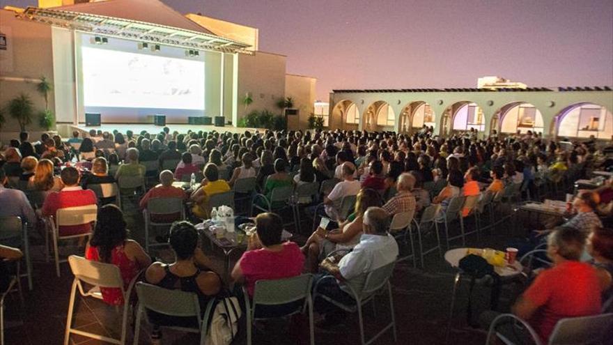 El ciclo de cine de verano atrae a más de 4.500 espectadores en Badajoz