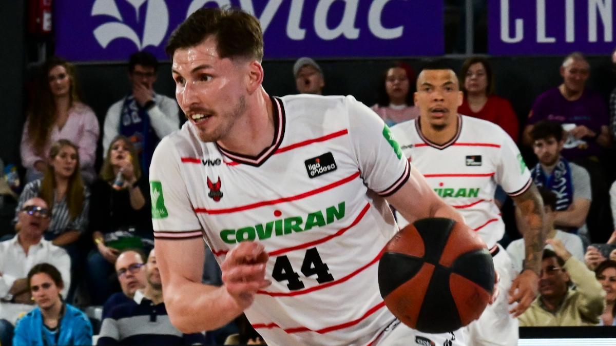 Kramer jugó la pasada temporada en Granada