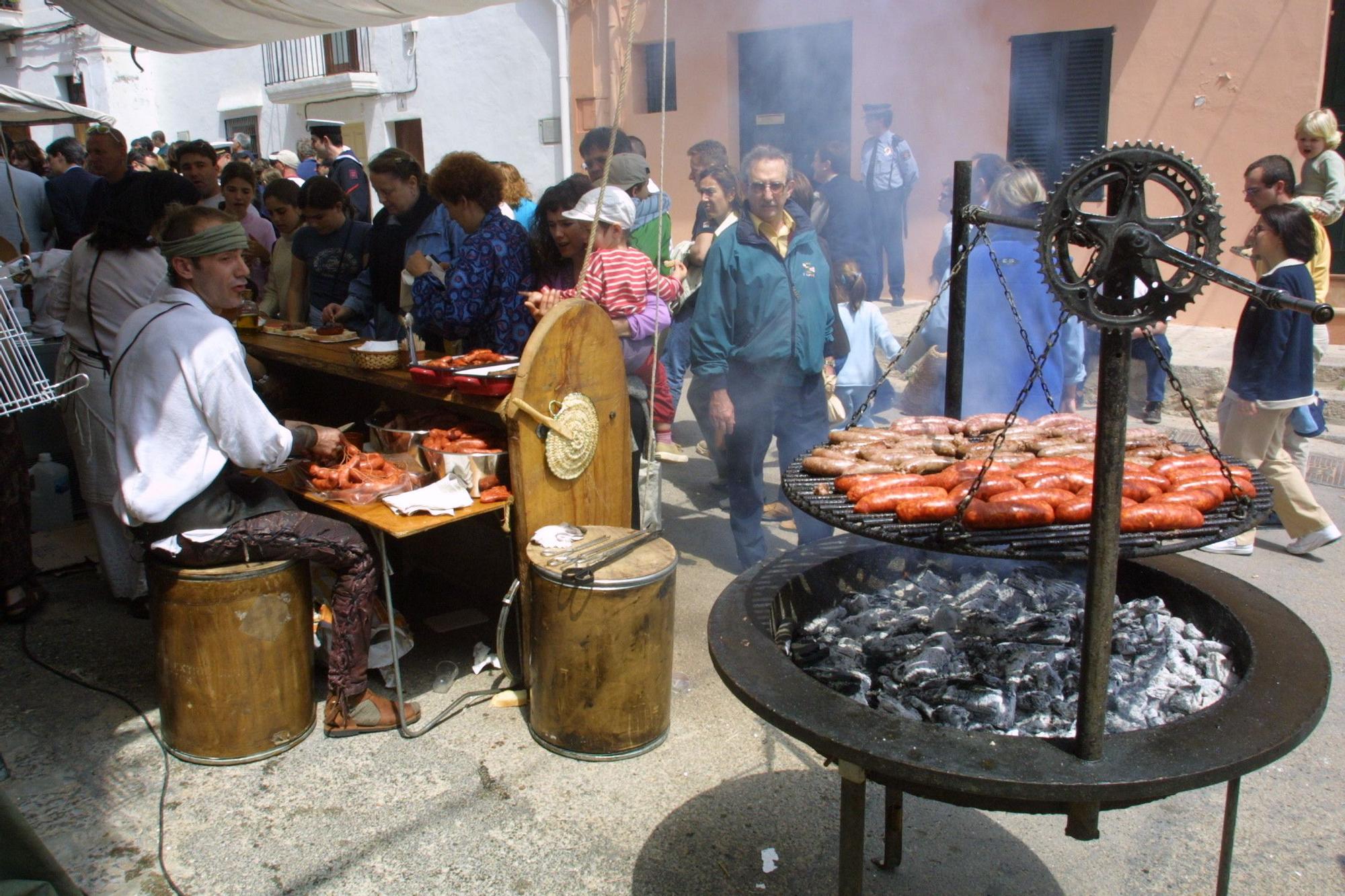 Edición de 2001 de la Feria Medieval de Ibiza.