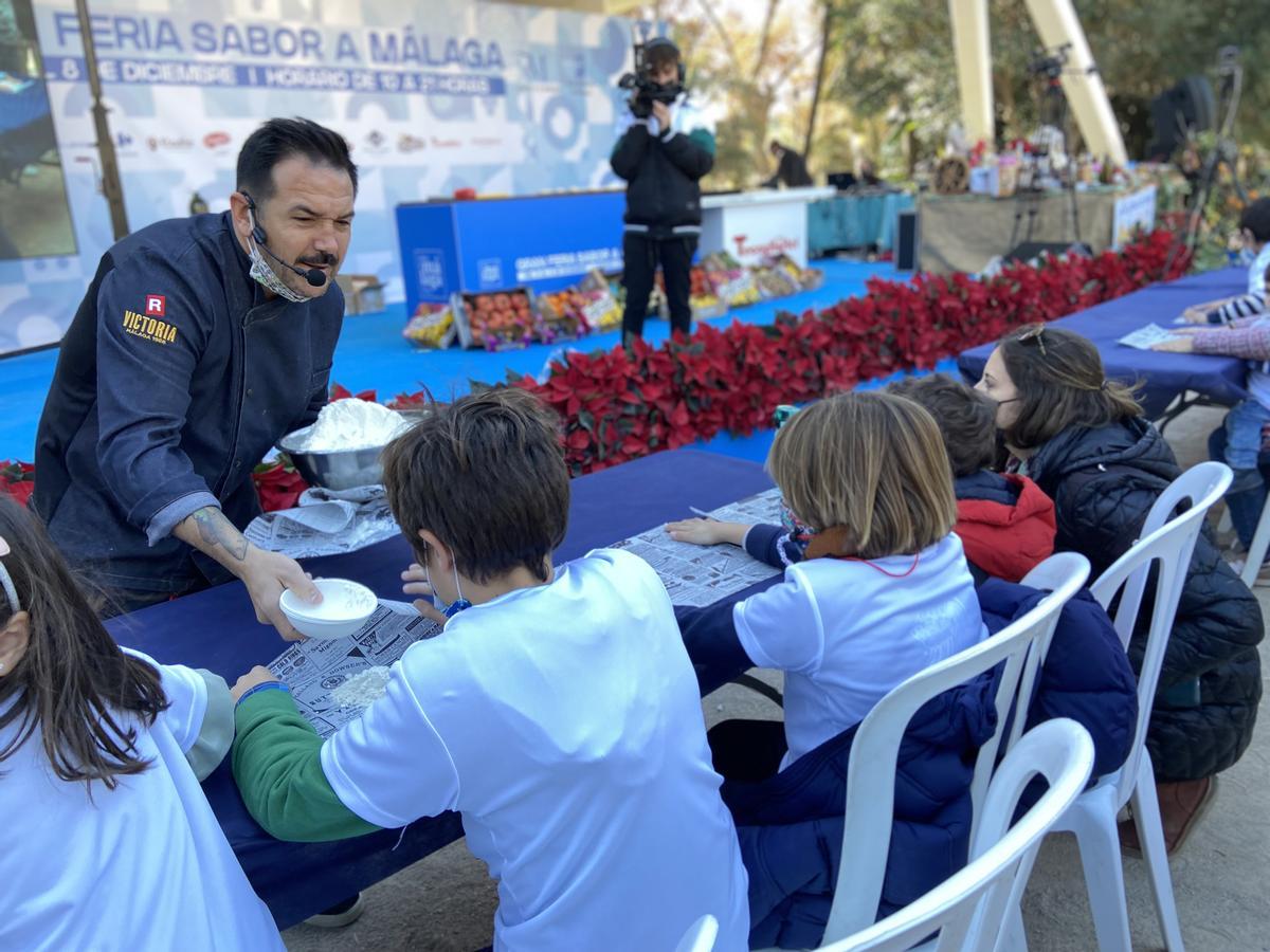 Uno de los showcooking con los pequeños.