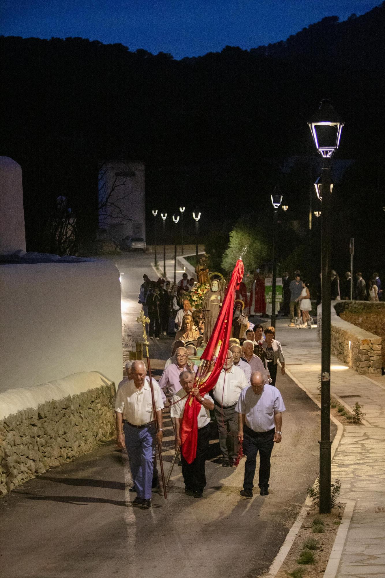 Mira aquí todas las imágenes del día grande de Sant Mateu