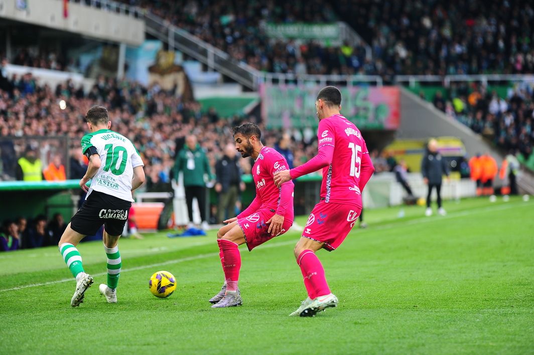 Partido entre el Racing y el CD Tenerife