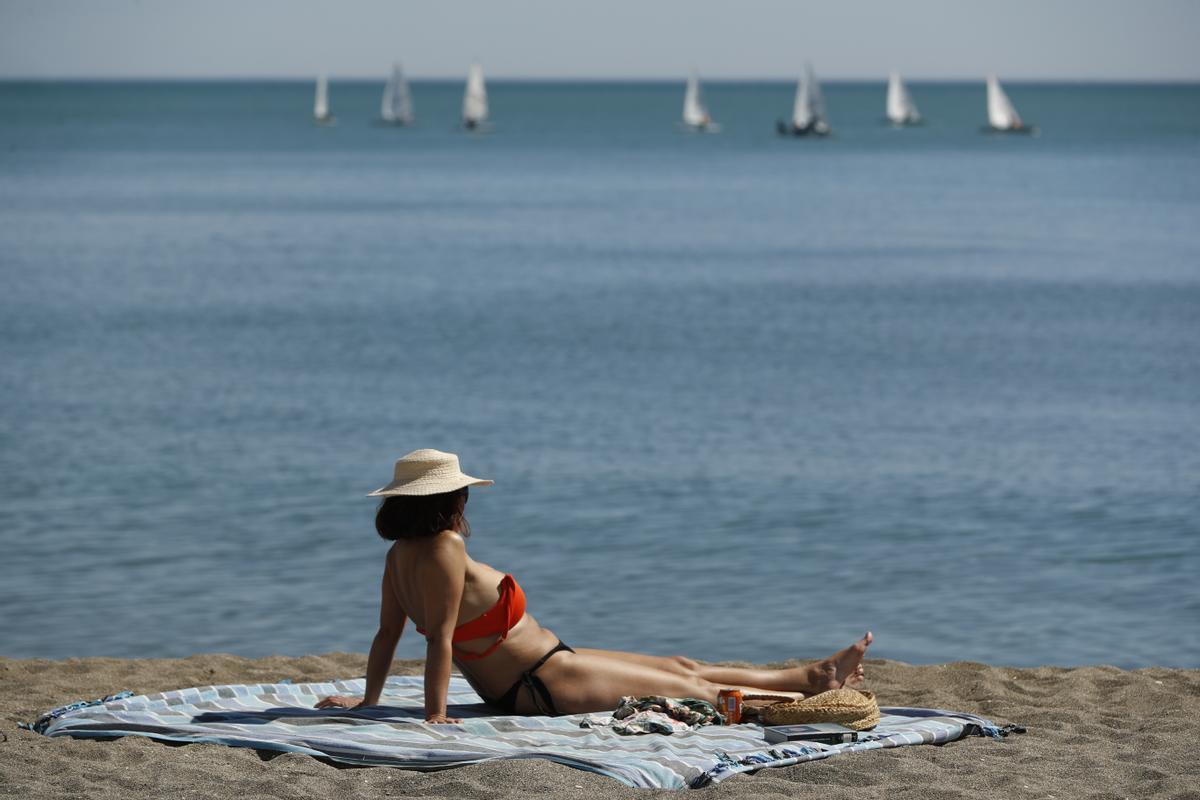 ¿Quant temps s’ha de prendre el sol al dia?