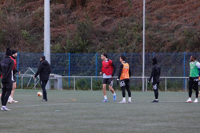 EN IMÁGENES: Así fue el primer entrenamiento de Andrés Carmona con el Avilés