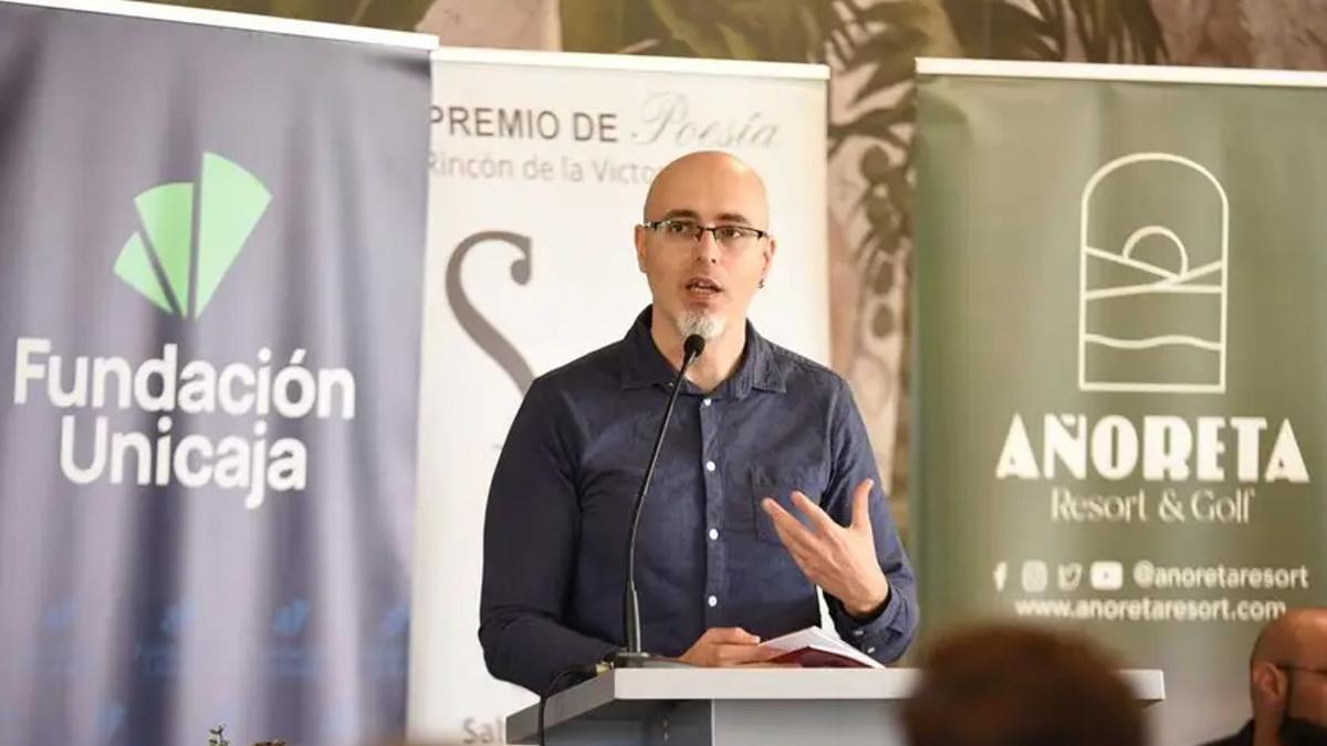 Jorge Fernández gana el Premio Internacional de Poesía Mística ‘San Juan de la Cruz'