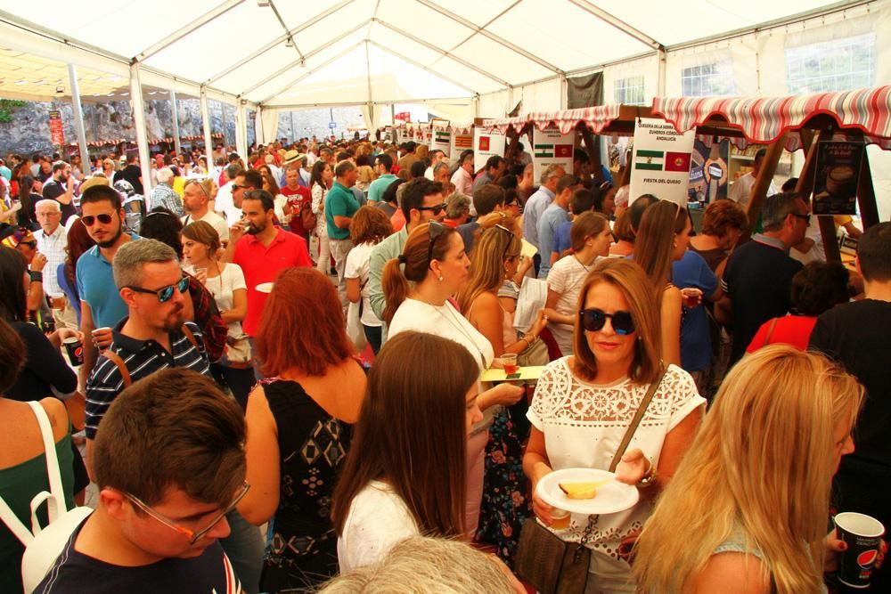 Fotogalería /  Fiesta del Queso de Zuheros.