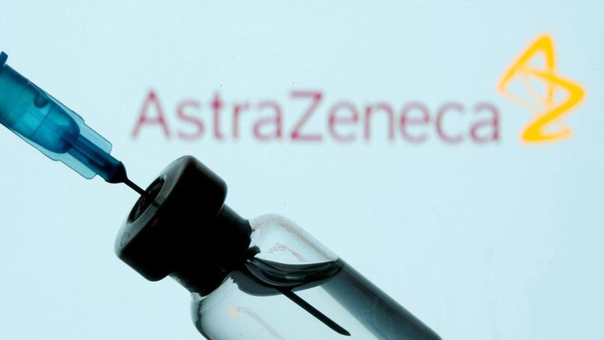 Llegan las primeras vacunas de AstraZeneca.