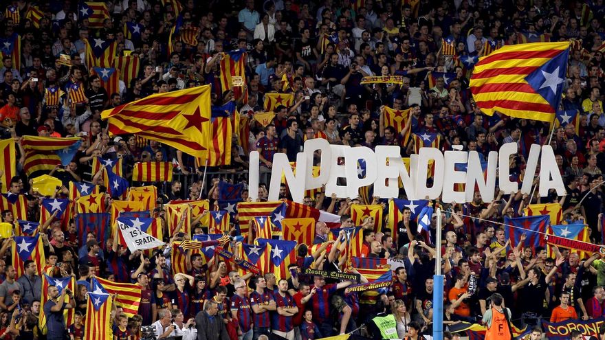 Els ciutadans que se senten només catalans passen del 29% al 18% en 10 anys