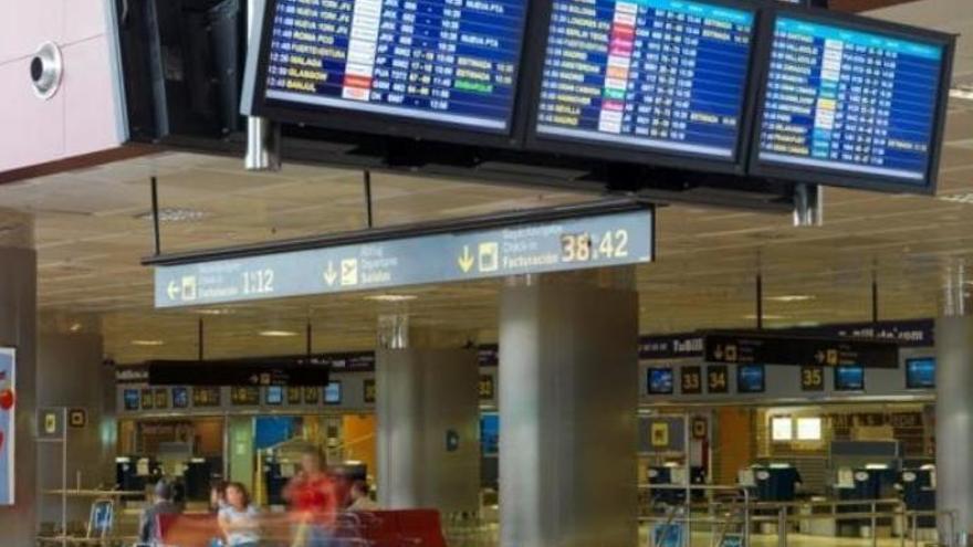 Terminal del aeropuerto Tenerife Sur-Reina Sofía.