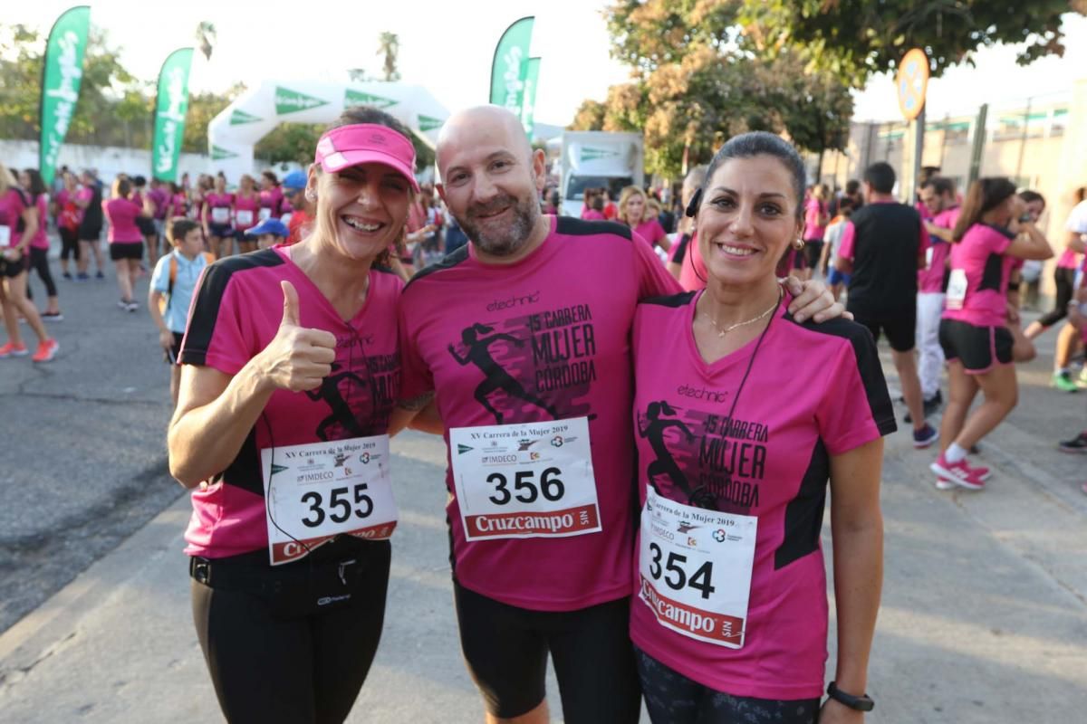 La marea rosa inunda las calles de Córdoba