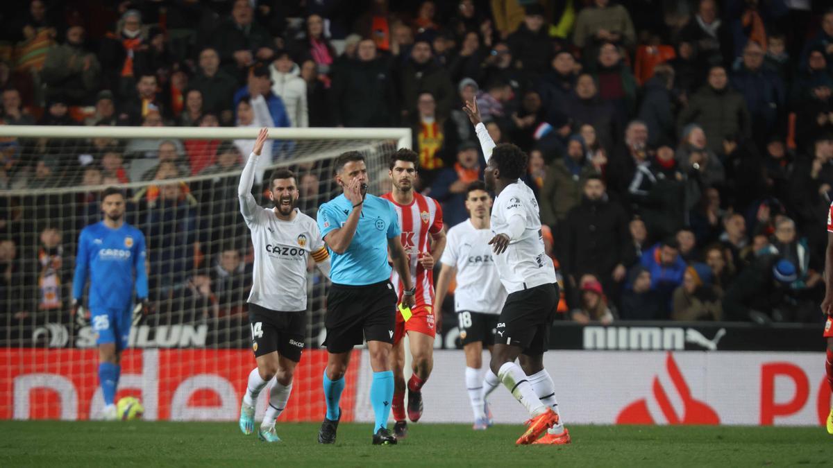 Valencia. Partido de liga Valencia CF - Almeria CF