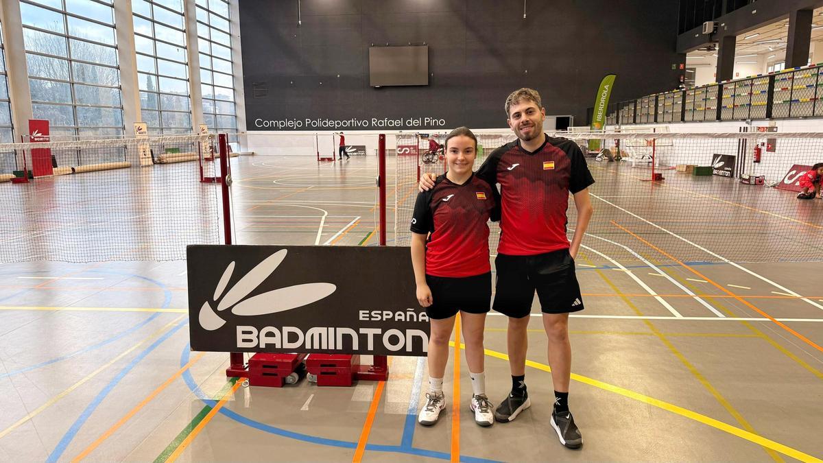 Deportistas del Bádminton Xàtiva en la competición de parabádminton, en Toledo.