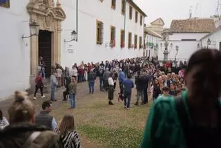 Cientos de devotos rinden tributo este Viernes de Dolores a la Señora de Córdoba