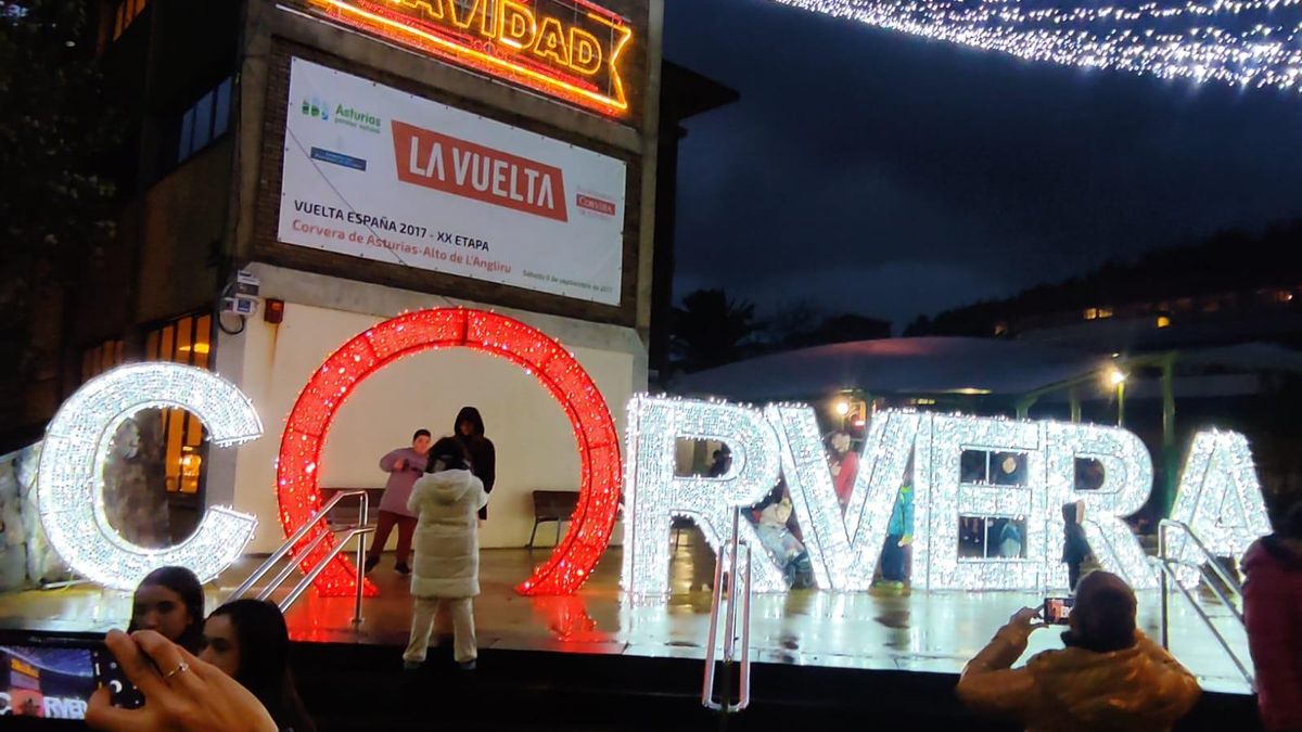 EN IMÁGENES: El encendido navideño en Las Vegas (Corvera)