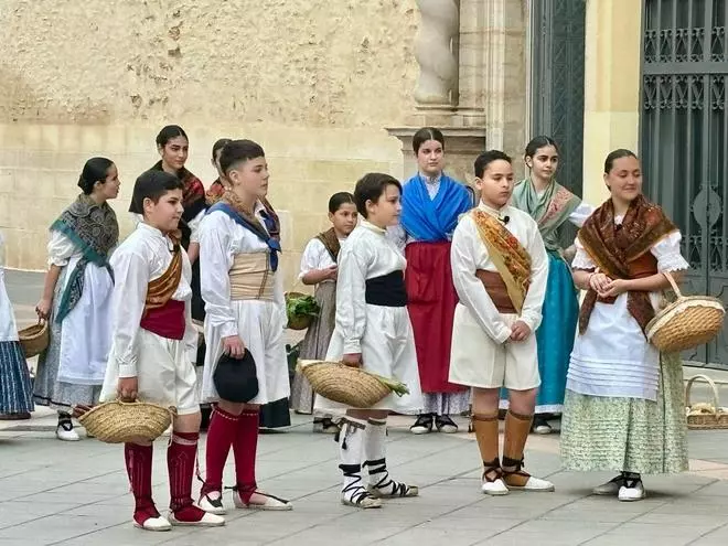 El grupo Torrent Ball representa el "Milagro del Mocadoret" de Sant Vicent Ferrer