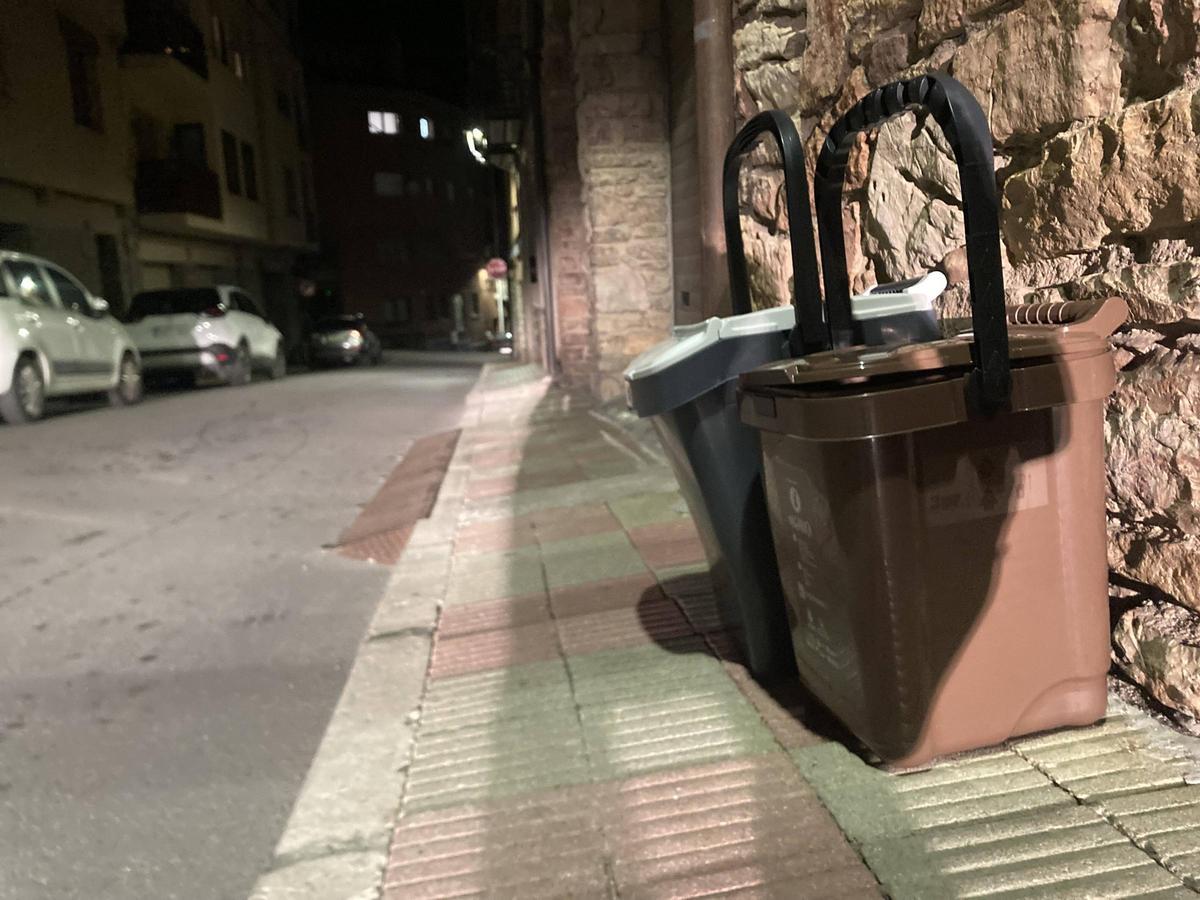 PRIMERA NIT DEL PORTA A PORTA A BELLVER DE CERDANYA NOU SISTEMA DE RECOLLIDA DE LA BROSSA RESIDUS