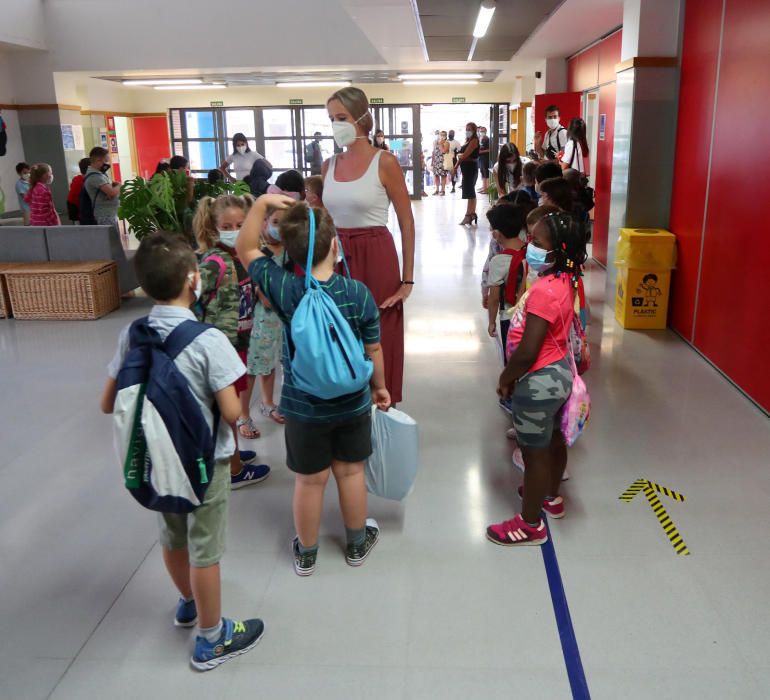 Tornada a classe a l'escola Benimaclet de València