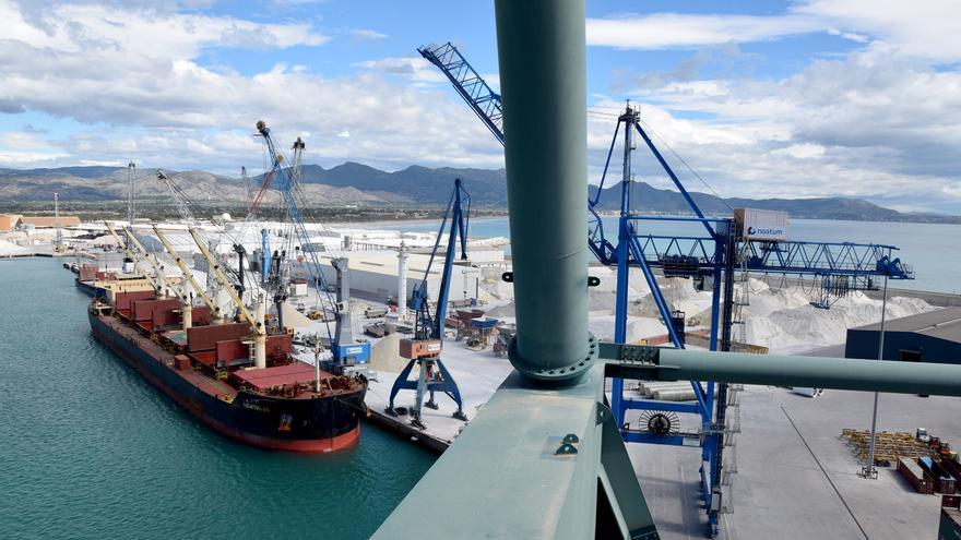 Culmina el proceso de cambio en la terminal de Noatum en PortCastelló