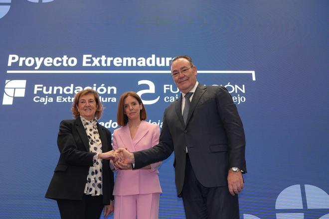 Fotogalería | La presentación del Proyecto Extremadura en Badajoz, en imágenes