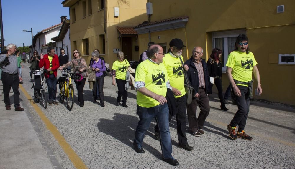 Marcha e inauguración de la exposición de Trazados