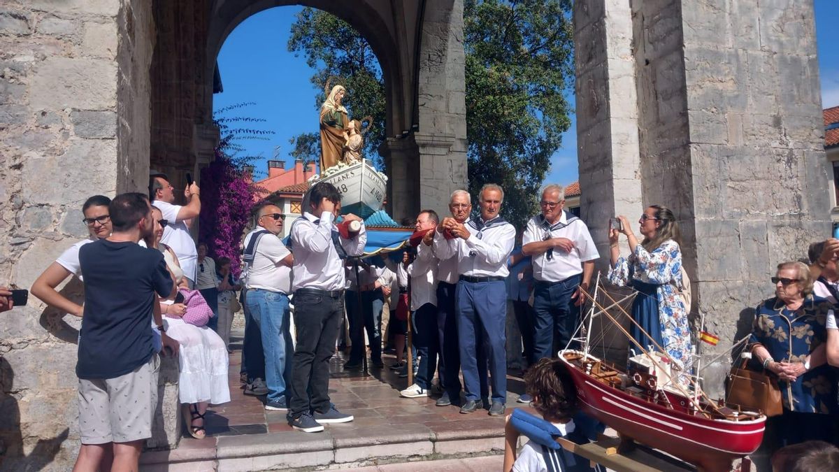 Procesión de Santa Ana en Llanes