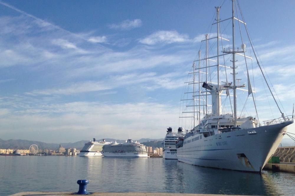 Hasta siete buques coinciden en el Puerto de Málaga este miércoles, 27 de abril