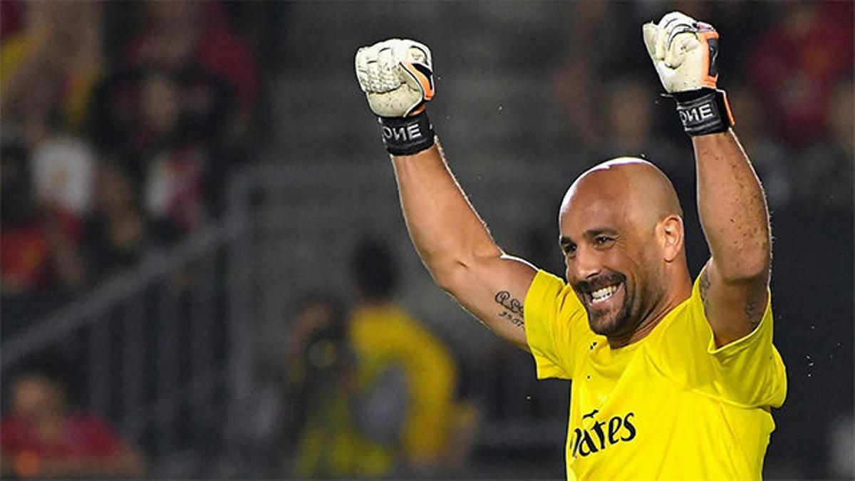 El hijo de Pepe Reina, protagonista en el entreno del Milan