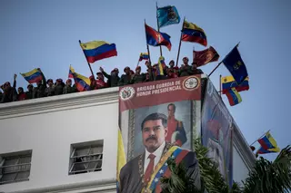 Venezuela vuelve a dividirse en las calles y la oposición denuncia un ataque contra María Corina Machado