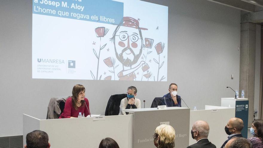 Fina Tapias, en un moment de la intervenció a l’acte d’ahir en record de Josep Maria Aloy | OSCAR BAYONA
