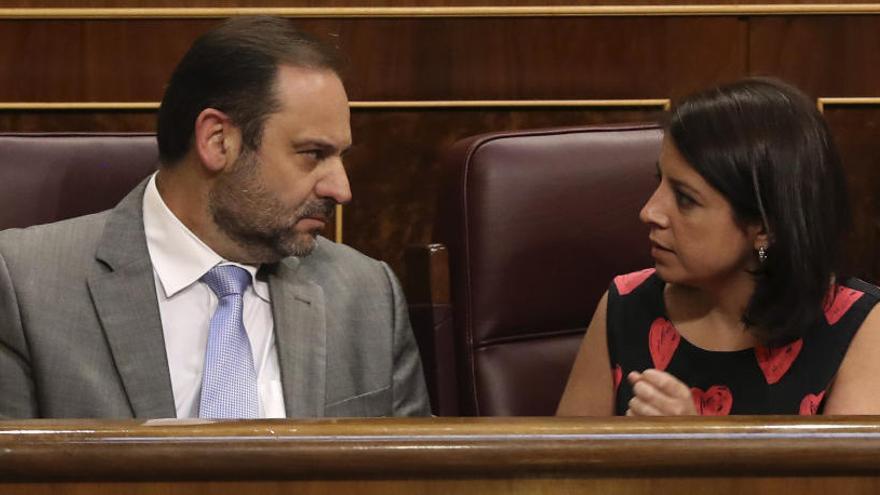 José Luis Ábalos y Adriana Lastra.