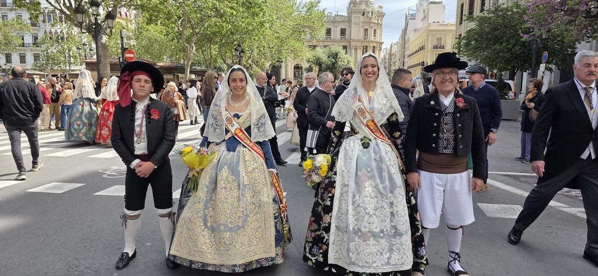 Las comisiones de falla en la Ofrenda a San Vicente Ferrer (3/6)