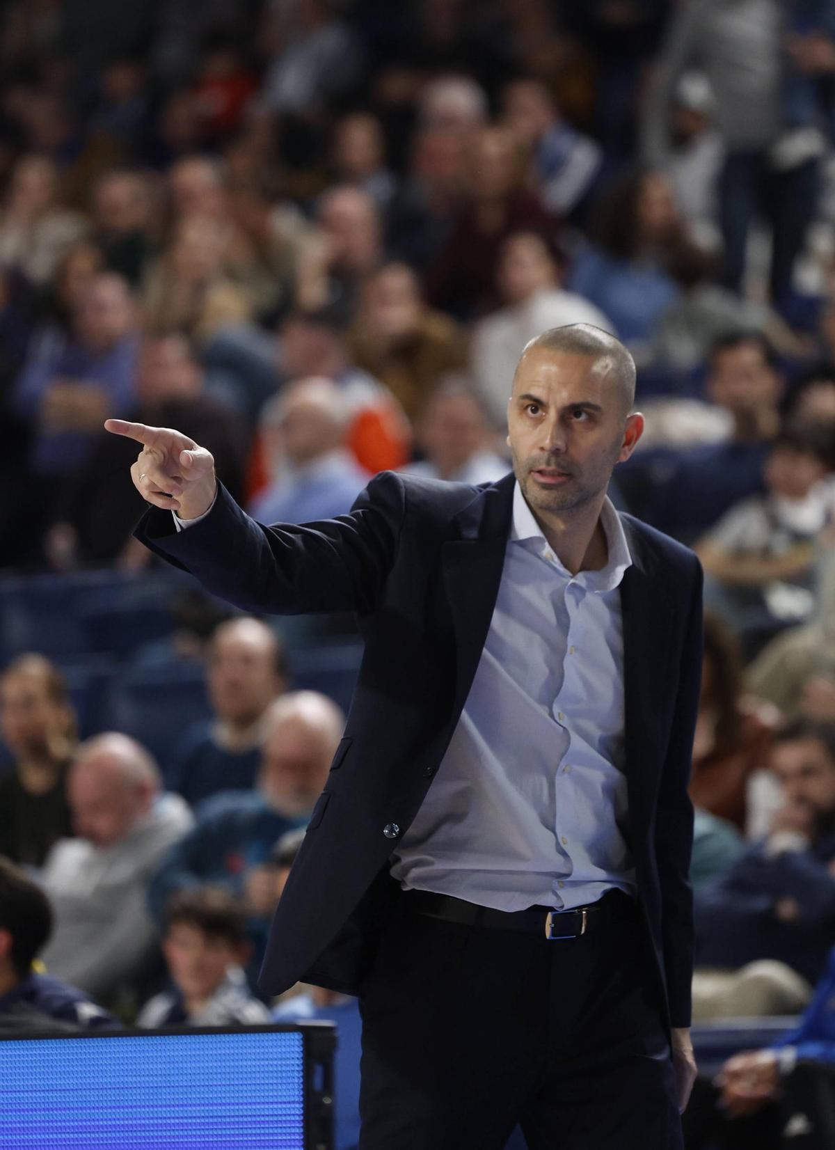 EN IMÁGENES: Así fue el Alimerka Oviedo Baloncesto-Súper Agropal Palencia en el Palacio de los Deportes