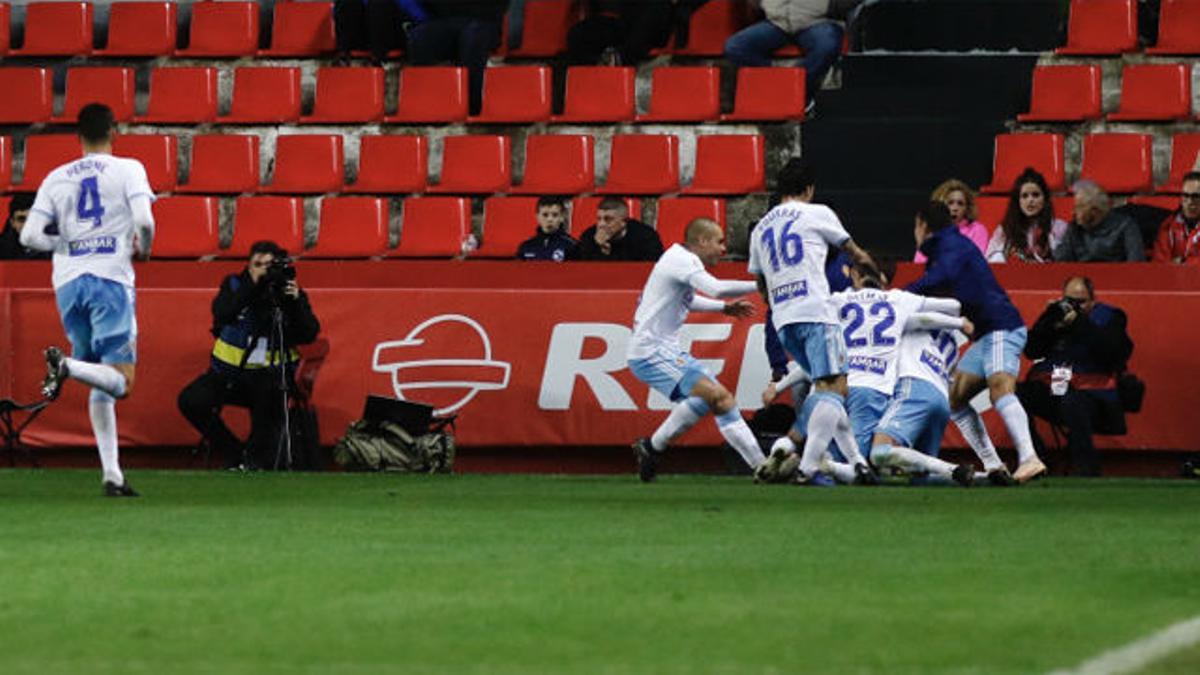 El Zaragoza remonta y deja al Nàstic colista