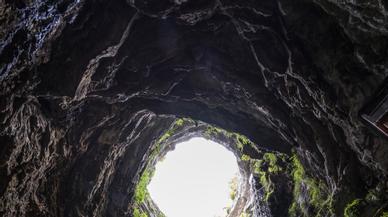 Las entrañas de la Tierra se pueden descubrir en Gouffre du Padirac, en Francia