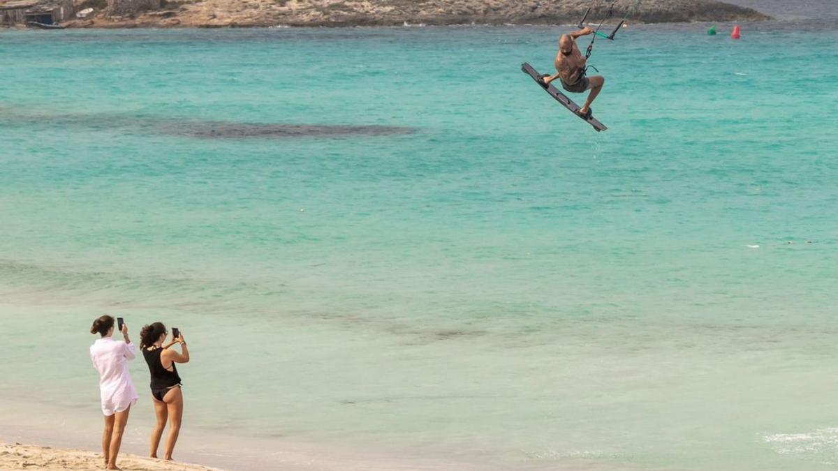 El Temporal Vacía Ses Illetes En Pleno Verano