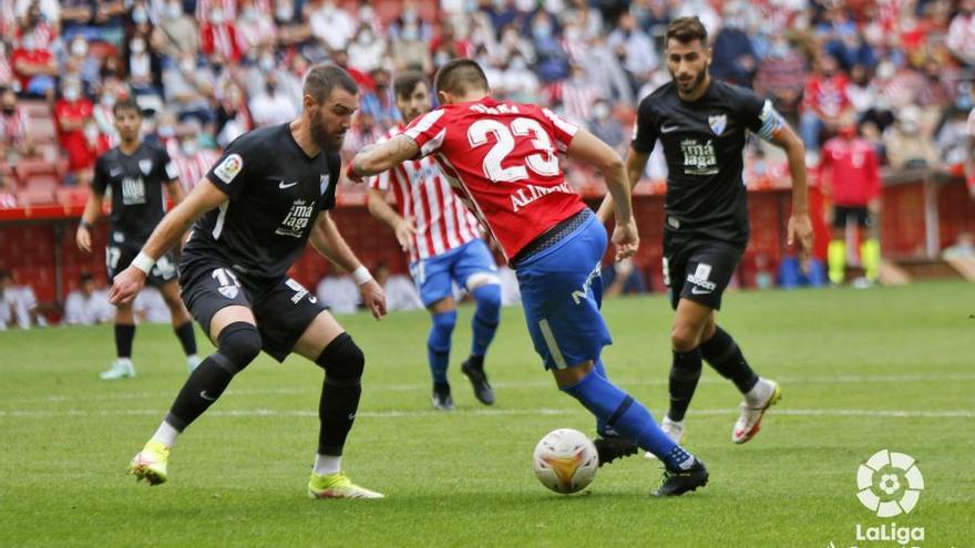 Liga Smartbank 2021/2022 I Partido entre el Sporting y el Málaga CF en El Molinón