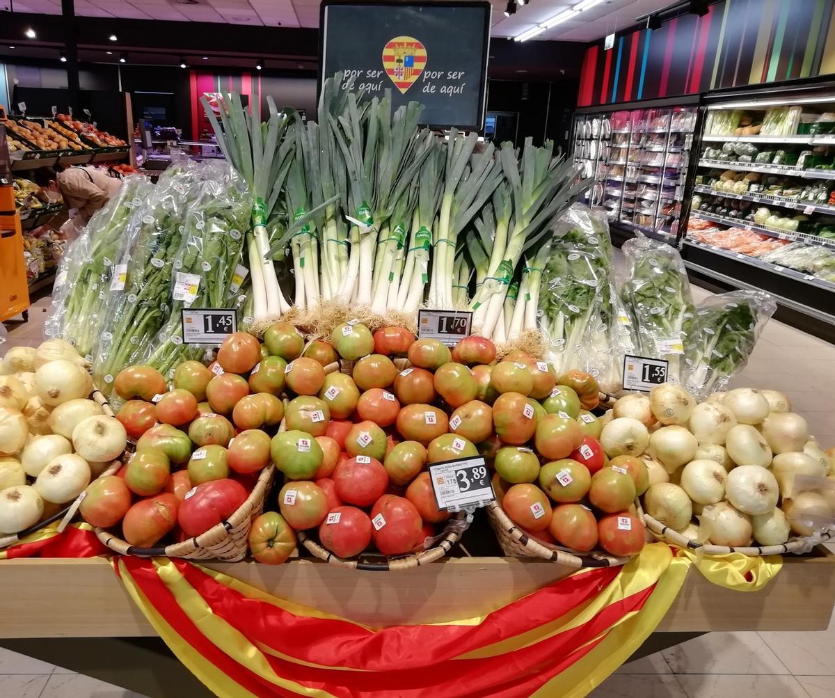 Alimentos de proveedores aragoneses en un supermercado Eroski