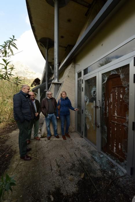 Miembros de Foro denuncian el mal estado del Museo de la Lechería de Morcín