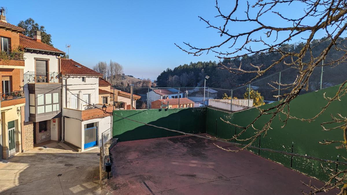 Vista de Daroca de Rioja desde su frontón.