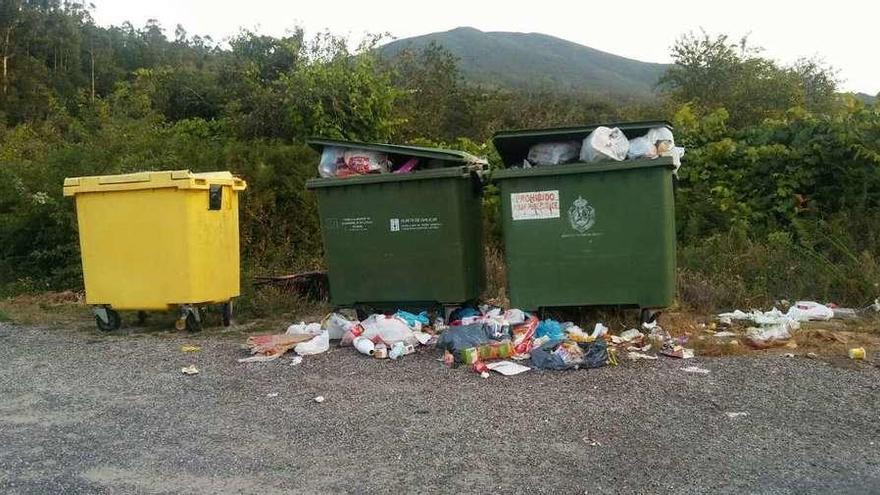 Denuncian deficiencias en la recogida de basura en verano