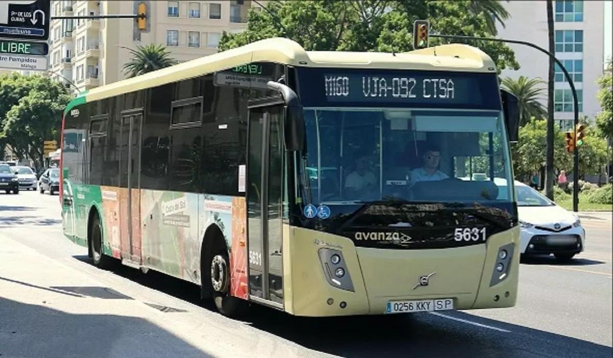 El Consorcio de Transportes añade un autobús más a la línea M160 entre Rincón y Málaga esta Semana Santa.