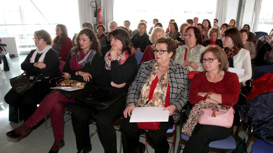 Trescientas agricultoras acuden al encuentro regional.