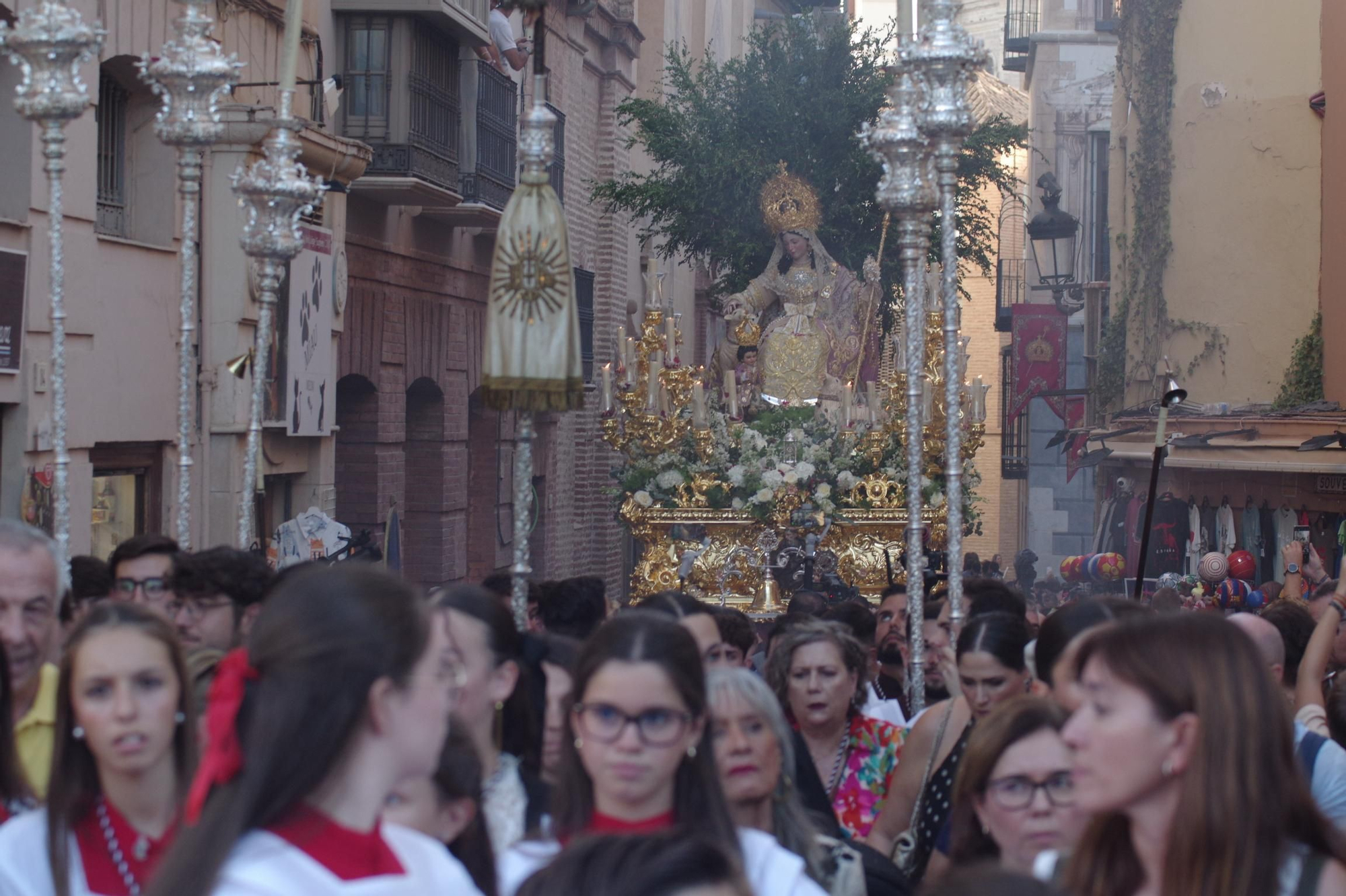 La procesión de la Divina Pastora por su Coronación Canónica, en imágenes