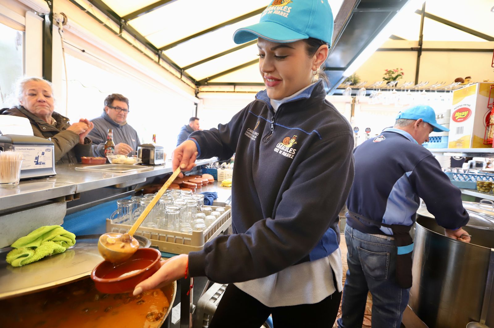 Los cordobeses, en busca de los caracoles